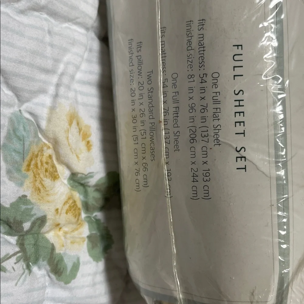 NWT WAVERLY GARDEN ROOM, YELLOW ROSES, FULL SHEET SET - Picture 4 of 5